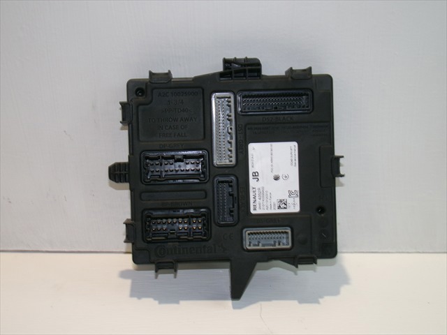 RENAULT 284B14352R Блок комфорта в наличии Киев