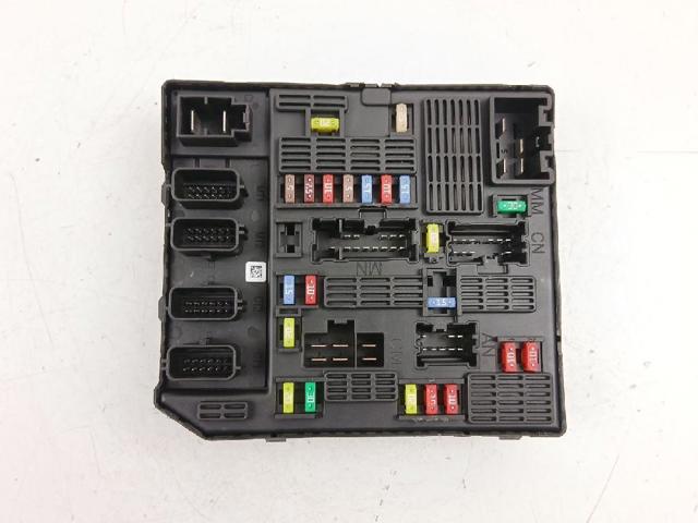 Unidade de dispositivos de segurança Renault Scenic 3 JZ0, JZ1