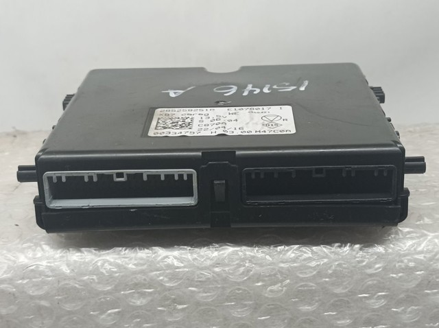 285258251R RENAULT купить в Хмельницкий