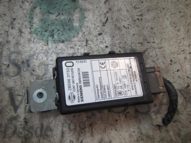285963Y500 NISSAN Датчик бесключевого доступа двери (приемник ключа) купить в Черновцы