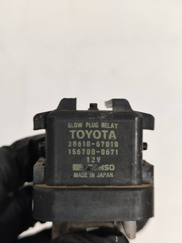 Relê das velas de incandescência Toyota Corolla