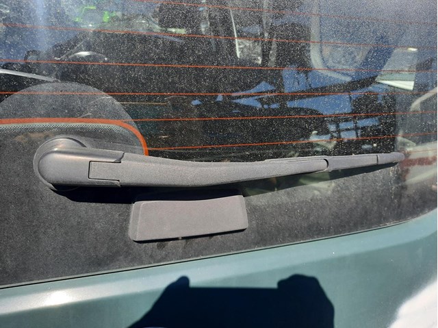 Braço de limpa-pára-brisas de vidro traseiro 28781EA500 Nissan