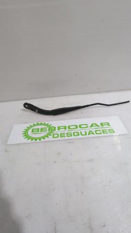 RENAULT 288817528R Поводок стеклоочистителя в наличии Николаев