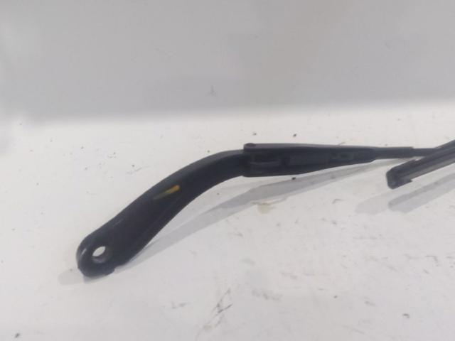 Braço de limpa-pára-brisas do pára-brisas Dacia Logan 2 L8_