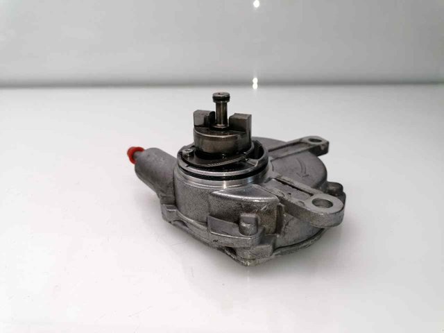 TOYOTA 293000W010 Насос вакуумный в наличии Ирпень