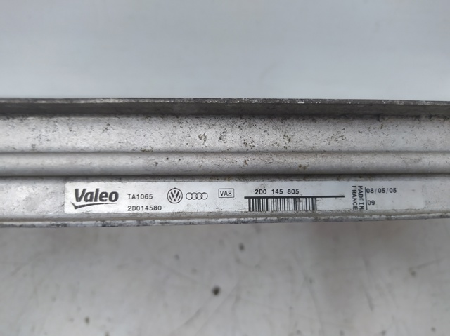 VAG 2D0145805 Радиатор интеркуллера в наличии Запорожье