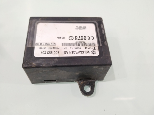 2D0953257 VAG купить в Сумы