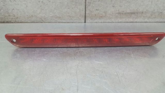 Sinal de parada traseiro adicional 2E0945097 VAG