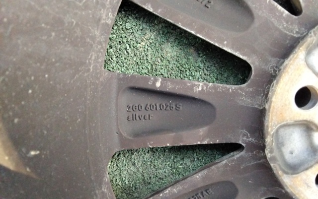 VAG 2G0601025S Диски колесные литые (легкосплавные, титановые) в наличии Черновцы