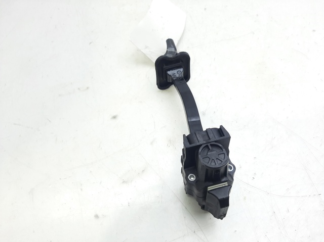 2G4837249A VAG Ограничитель двери купить в Тернополь