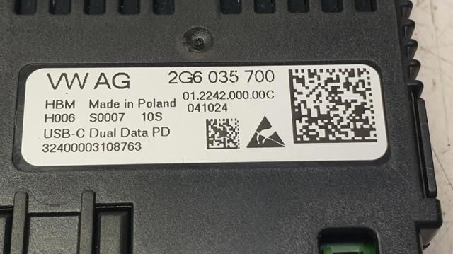 VAG 2G6035700 USB-разветвитель в наличии Львов