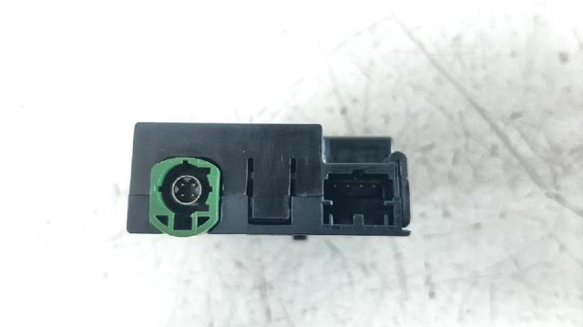 VAG 2G6035736 USB-разветвитель в наличии Черновцы