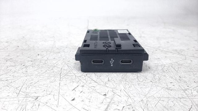 VAG 2G6035736 USB-разветвитель в наличии Одесса