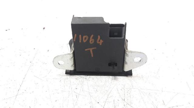 VAG 2G6827505B9B9 Замок багажника в наличии Черкассы