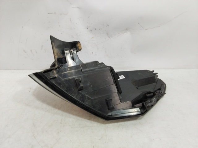 2G7945095 VAG Фонарь задний левый внешний купить в Кривой Рог