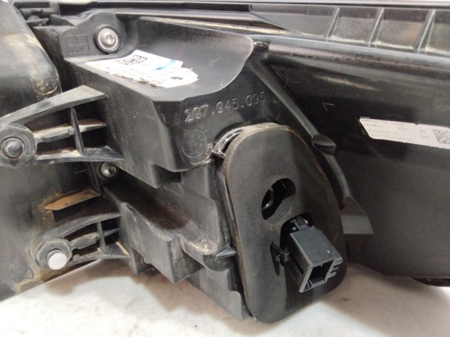 2G7945095 VAG Фонарь задний левый внешний купить в Чернигов