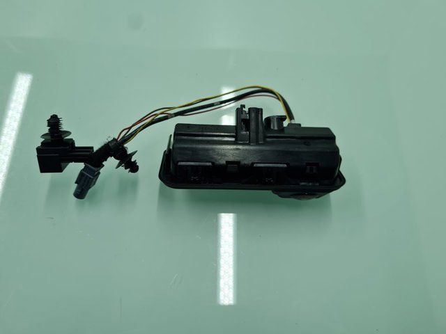 2GM827566 VAG Кнопка привода замка багажника купить в Полтава