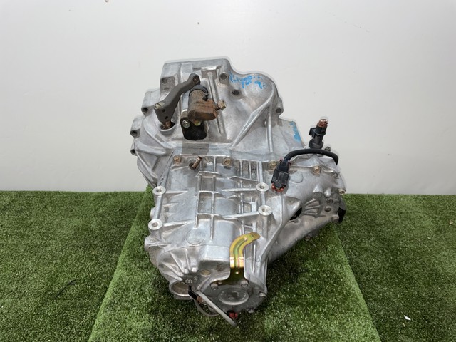 2J6 NISSAN КПП в сборе (механическая коробка передач) купить в Каменское