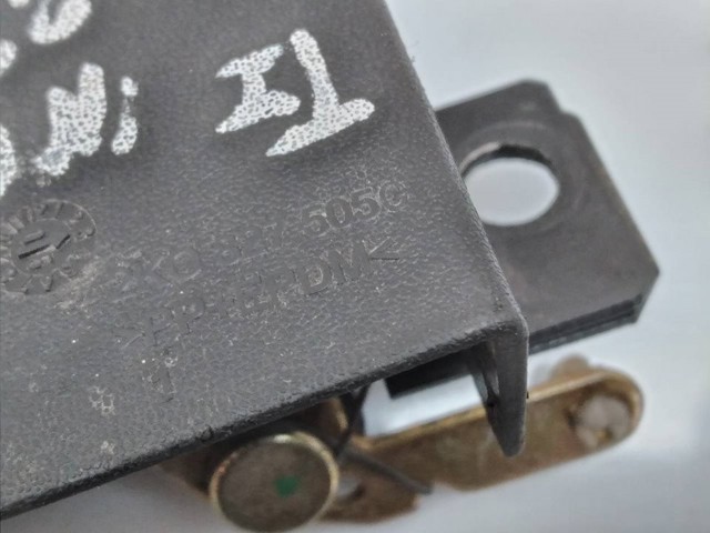 VAG 2K0827505C Замок двери задней левой распашной нижний в наличии Чернигов