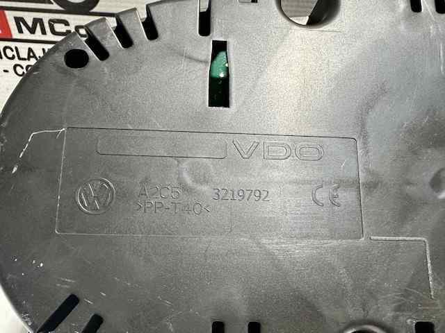 VAG 2K0920865A Приборная доска (щиток приборов) в наличии Каменское