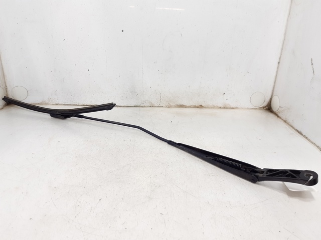 Braço de limpa-pára-brisas do pára-brisas Volkswagen Caddy 3 2KB, 2KJ, 2CB, 2CJ