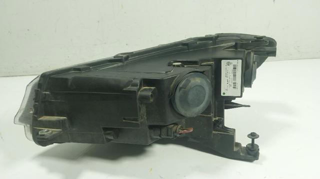 VAG 2K8941006B Правая фара в наличии Сумы