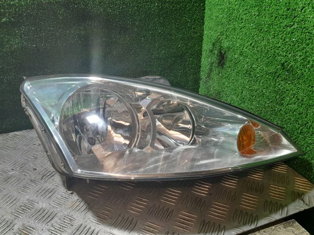 Luz direita 2M5113W029BD FORD