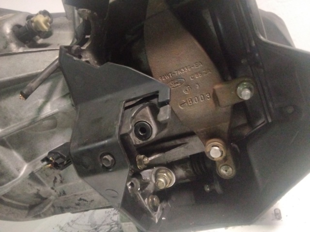 FORD 2N1R7002EC КПП в сборе (механическая коробка передач) в наличии Ужгород