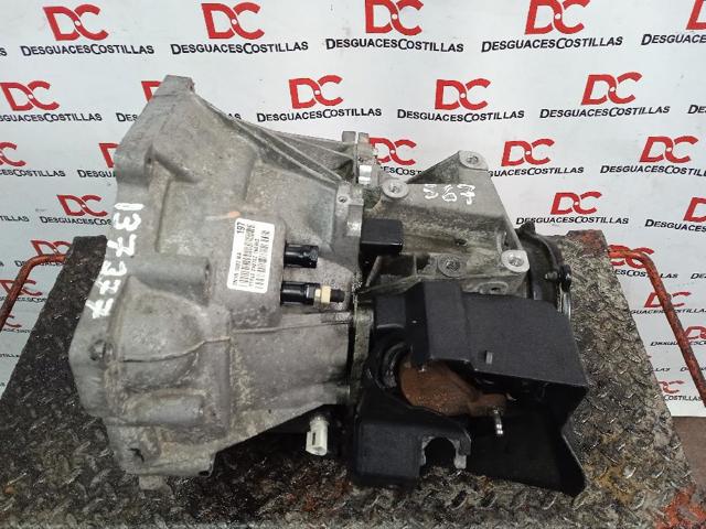 FORD 2N1R7002NA КПП в сборе (механическая коробка передач) в наличии Чернигов