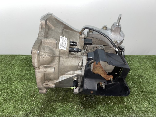 FORD 2N1R7002NA КПП в сборе (механическая коробка передач) в наличии Кривой Рог