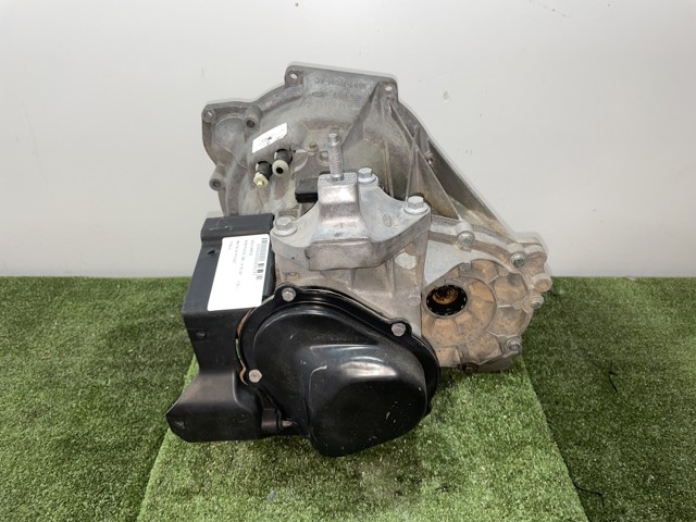 FORD 2N1R7002ND КПП в сборе (механическая коробка передач) в наличии Киев