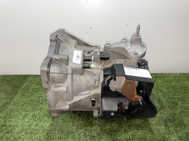 2N1R7002ND FORD КПП в сборе (механическая коробка передач) купить в Днепр