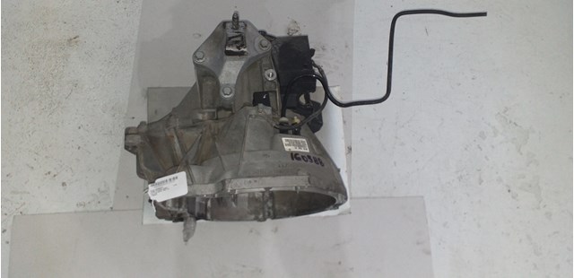 FORD 2N1R7002VC КПП в сборе (механическая коробка передач) в наличии Черкассы
