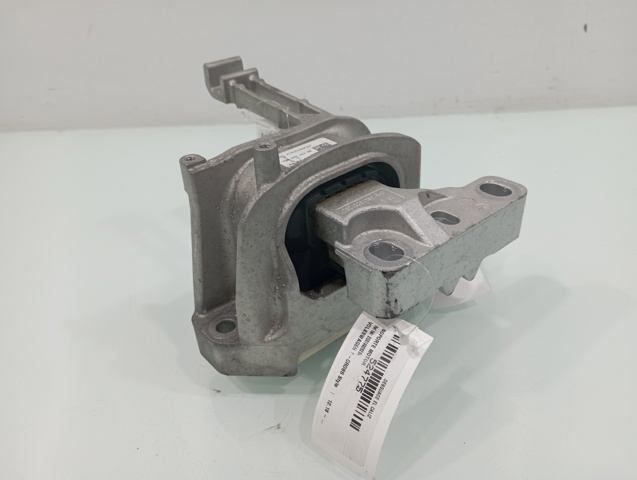 VAG 2Q0199262BK Правая подушка двигателя в наличии Николаев
