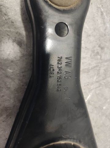 VAG 2Q0199851AD Кронштейн передней балки в наличии Чернигов