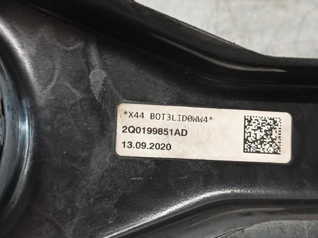 2Q0199851AD Кронштейн передней балки купить Черкассы