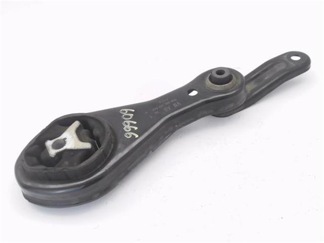 2Q0199851AD VAG Кронштейн передней балки купить в Черкассы