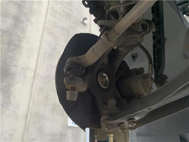 VAG 2Q0407255AF Цапфа (поворотный кулак) передний левый в наличии Черновцы