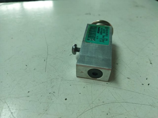 2Q0816679D Клапан TRV кондиционера купить Ровно
