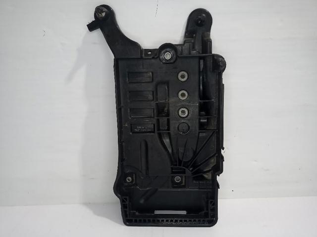 2Q0915331 VAG Подставка аккумулятора купить в Чернигов