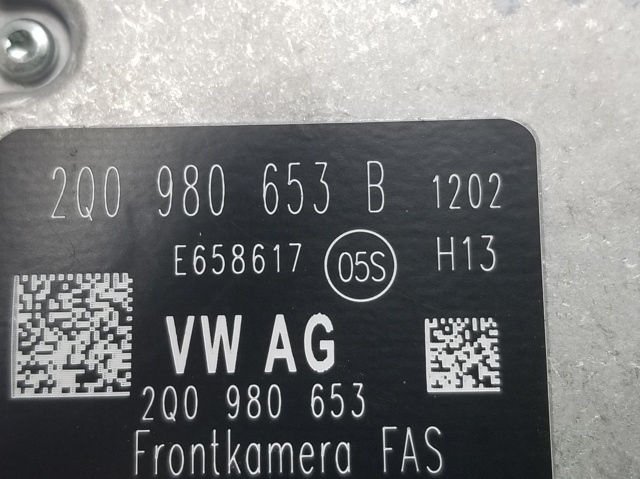 2Q0980653B Камера заднего вида купить Ровно