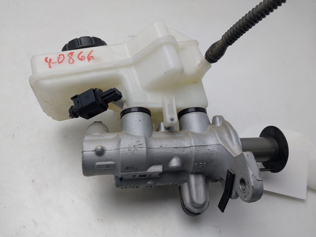VAG 2Q1611301A Бачок тормозной в наличии Черновцы