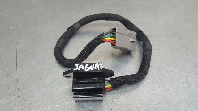 2R8A3F818AE JAGUAR купить в Тернополь