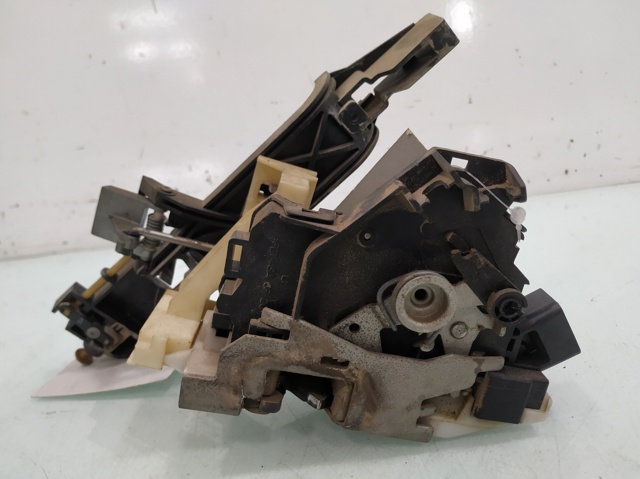 FORD 2S4AA26413EB Замок двери задней левой в наличии Одесса