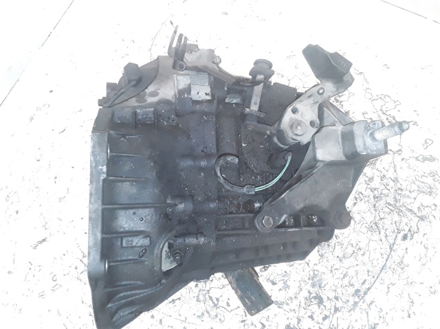 FORD 2S4R7002PB КПП в сборе (механическая коробка передач) в наличии Кривой Рог