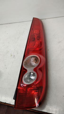 Lanterna traseira direita para Ford Fiesta V 1.4 TDCI F6JA 2S6113A602BG