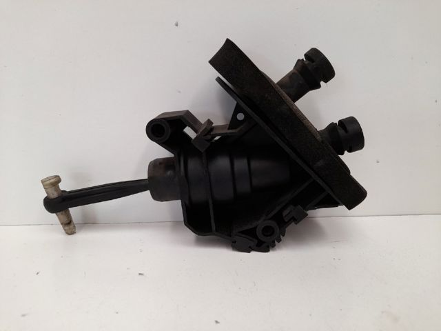 Cilindro mestre de embraiagem 2S617A543AC MAZDA