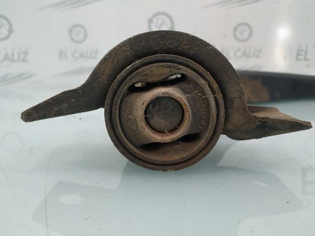 FORD 2T1417526AC Рычаг-поводок стеклоочистителя лобового стекла в наличии Ирпень