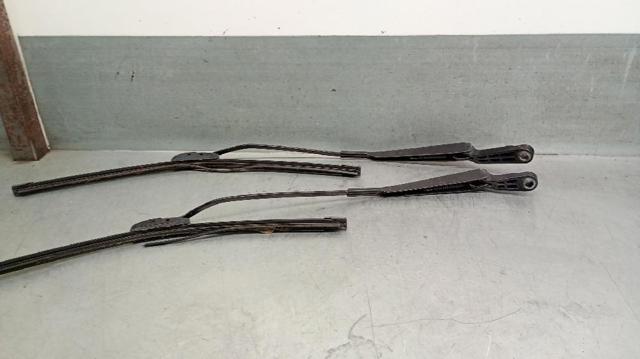 FORD 2T1417526AC Рычаг-поводок стеклоочистителя лобового стекла в наличии Харьков