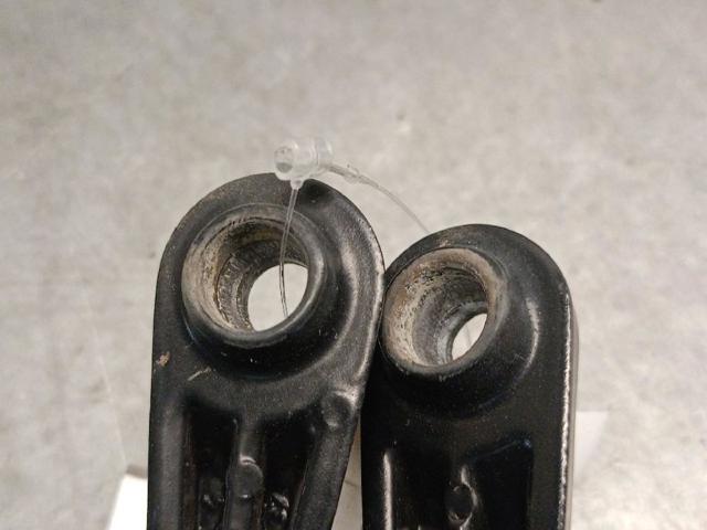 2T1417B589AD Поводок стеклоочистителя купить Павлоград